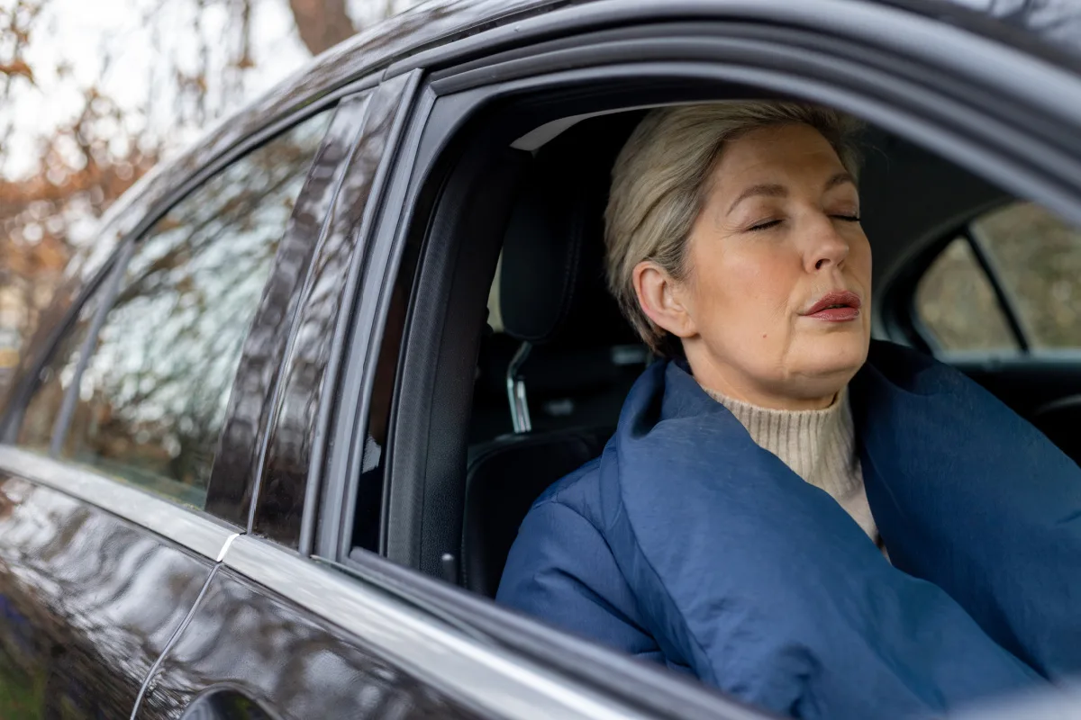Woman pulled over to rest after having a seizure while driving